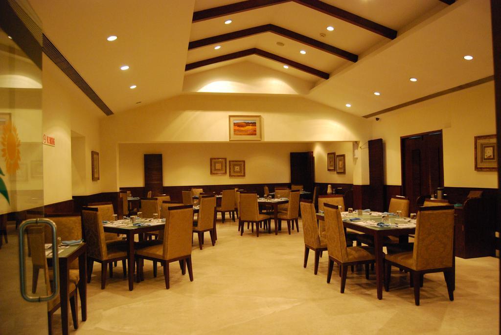 Hassan Ashok Hotel Exterior photo